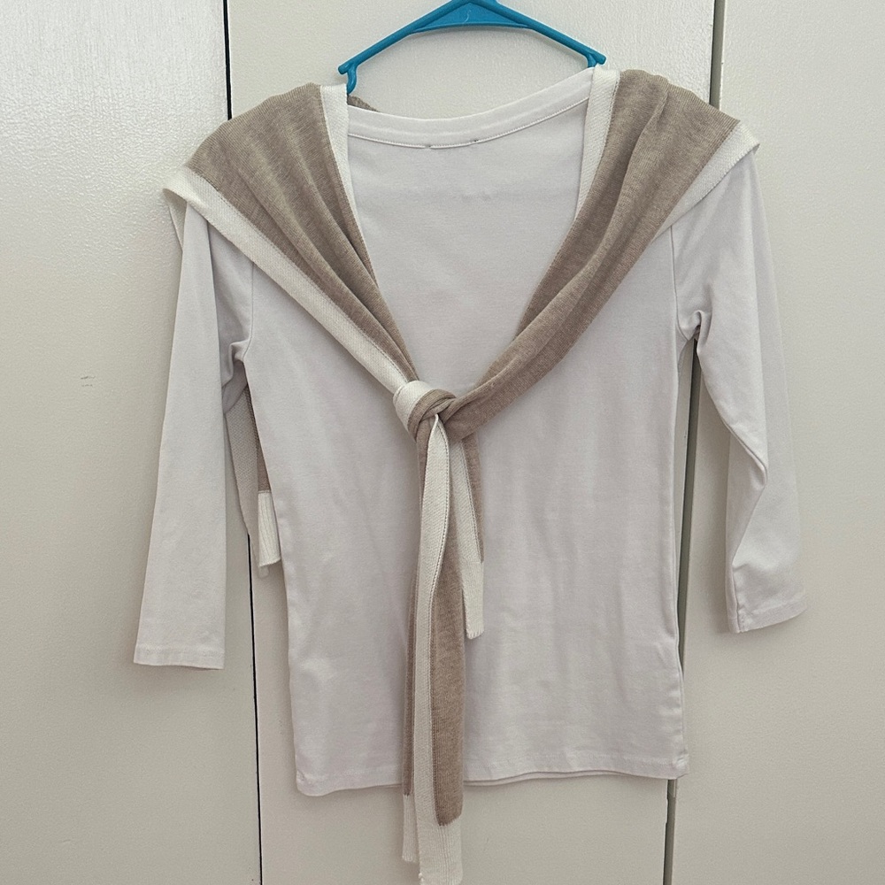 White and Tan shoulder scarf